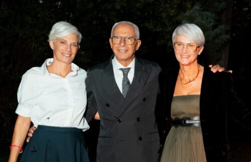 Silvano Ongaro, fondatore di Prisma con le figlie Anna e Paola